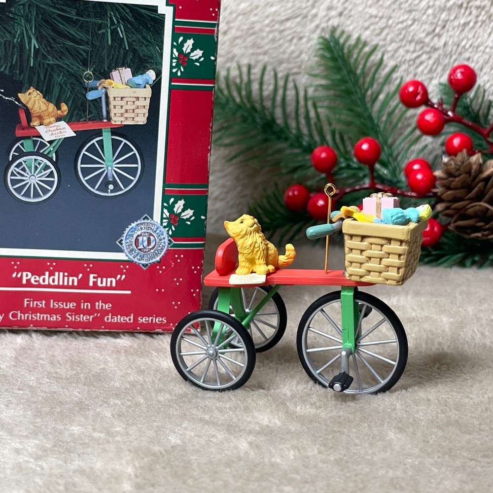 Enesco Treasury Peddlin Fun cat bicycle Christmas Ornament